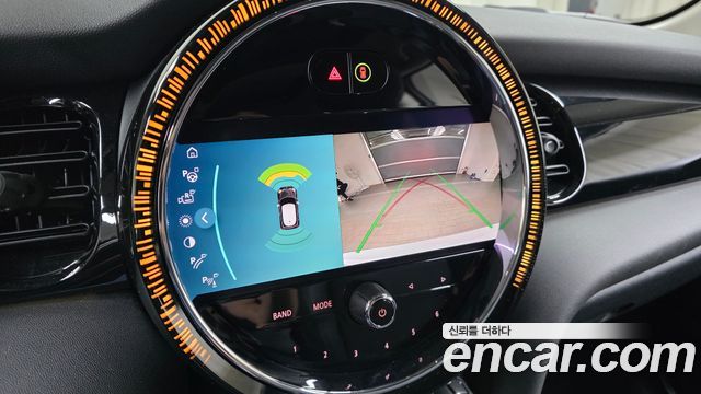 Mini Cooper 2024 — photo 21