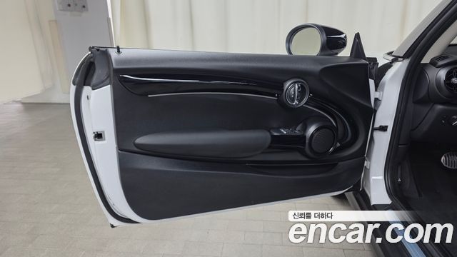 Mini Cooper 2024 — photo 14