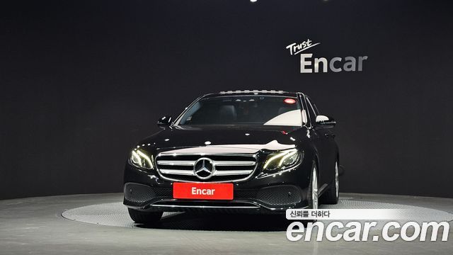 Mercedes-Benz E-Class 2017 — photo 3