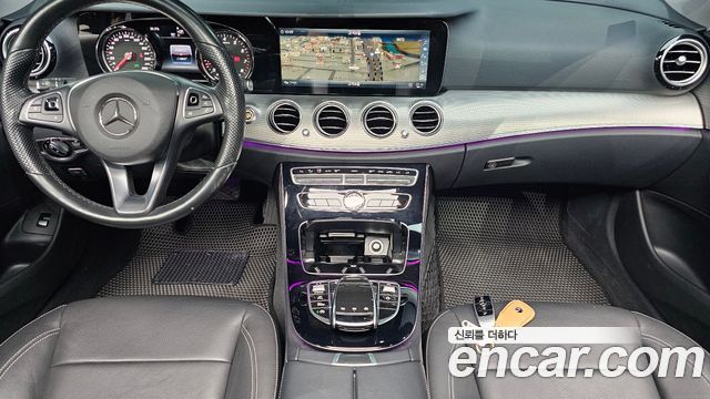 Mercedes-Benz E-Class 2017 — photo 7