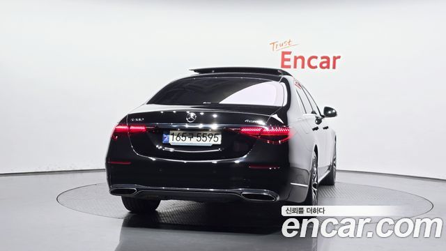 Mercedes-Benz S-Class 2024 — photo 4