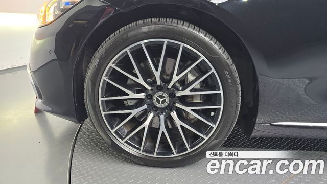 Mercedes-Benz S-Class 2024 — photo 5