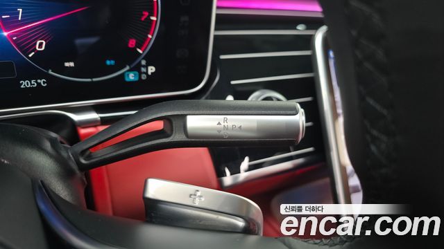 Mercedes-Benz S-Class 2024 — photo 12