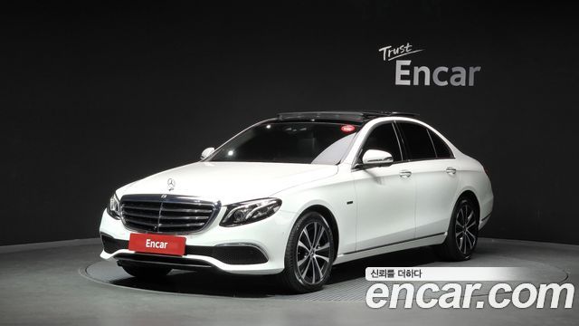 Mercedes-Benz E-Class 2019 — photo 1