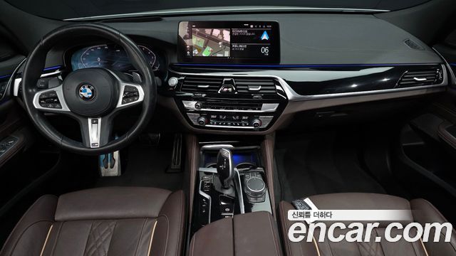 BMW Gran Turismo 2021 — photo 10