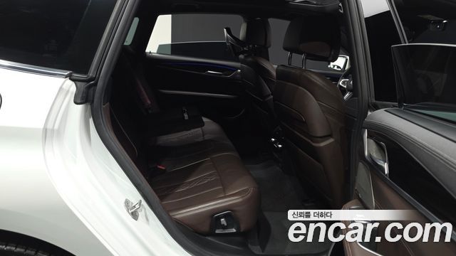 BMW Gran Turismo 2021 — photo 18