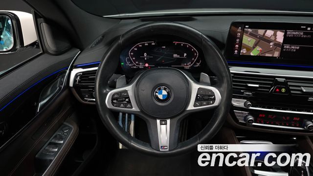 BMW Gran Turismo 2021 — photo 19