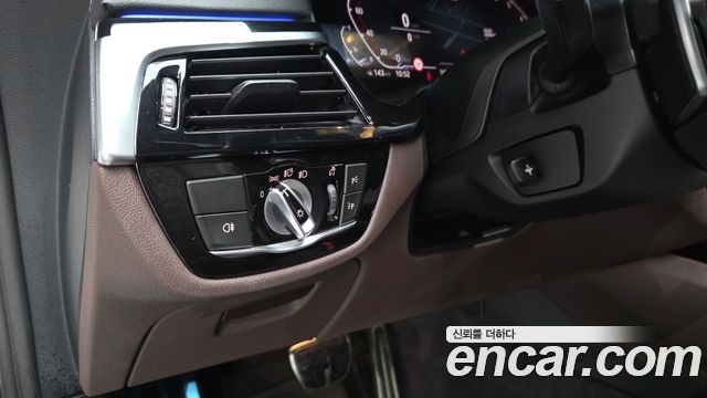 BMW Gran Turismo 2021 — photo 24