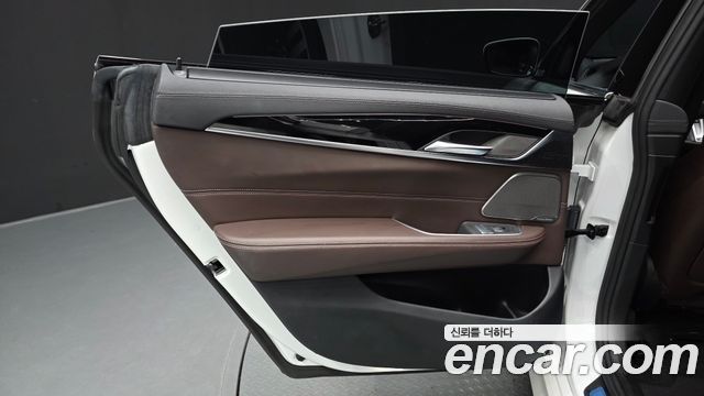 BMW Gran Turismo 2021 — photo 15