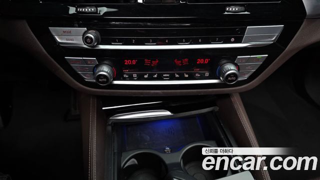 BMW Gran Turismo 2021 — photo 35