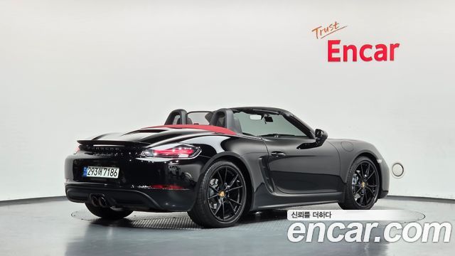Porsche 718 2017 — photo 2