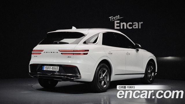 Genesis GV70 2025 — photo 2