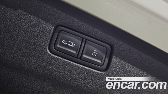 Genesis GV70 2025 — photo 20