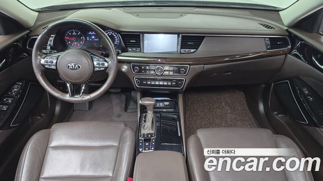 Kia K7 2019 — photo 10