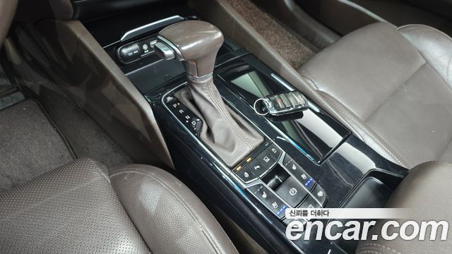 Kia K7 2019 — photo 12
