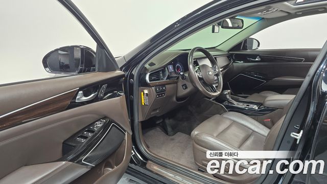 Kia K7 2019 — photo 13