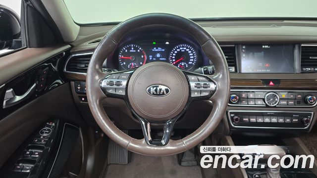 Kia K7 2019 — photo 18
