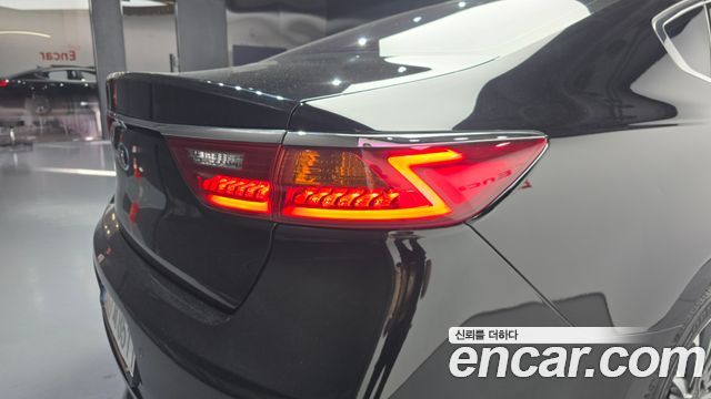 Kia K7 2019 — photo 9