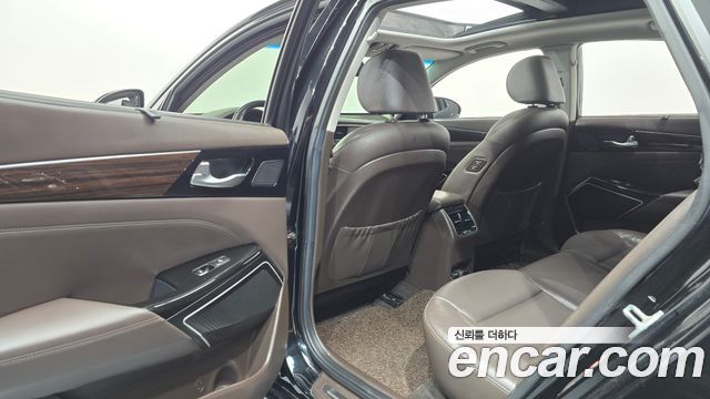 Kia K7 2019 — photo 28