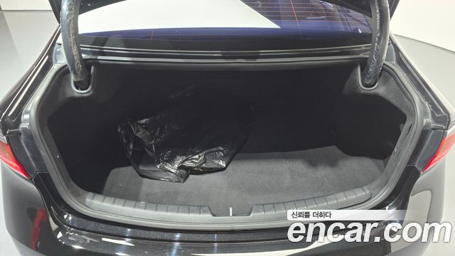 Kia K7 2019 — photo 33