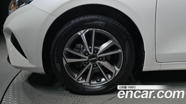 Kia K3 2022 — photo 5