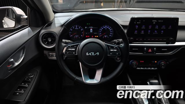 Kia K3 2022 — photo 19