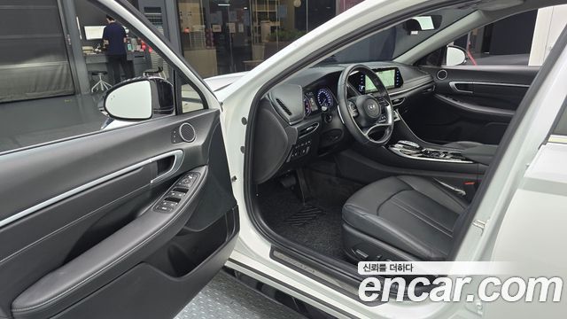 Hyundai Sonata 2022 — photo 13