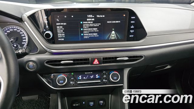 Hyundai Sonata 2022 — photo 20