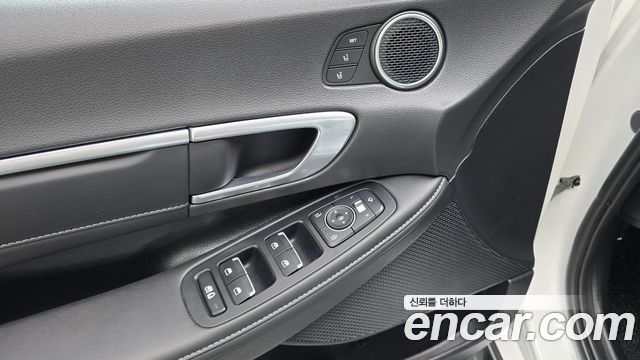 Hyundai Sonata 2022 — photo 27