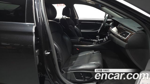 Genesis EQ900 2018 — photo 17