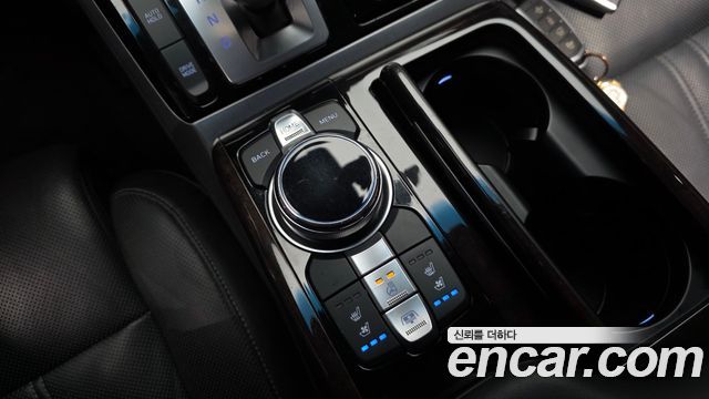 Genesis EQ900 2018 — photo 24