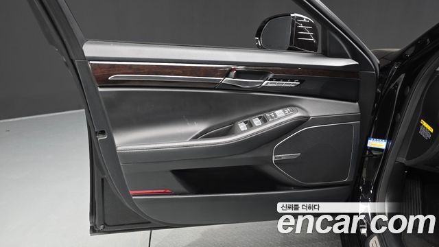 Genesis EQ900 2018 — photo 14