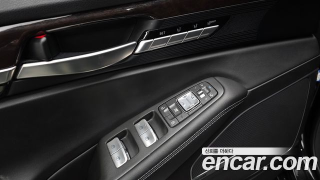 Genesis EQ900 2018 — photo 30