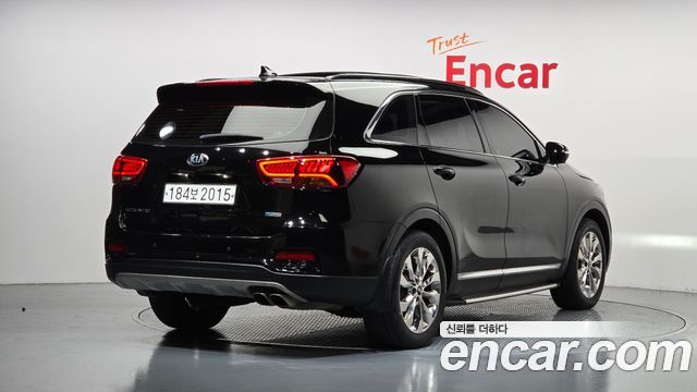 Kia Sorento 2018 — photo 2