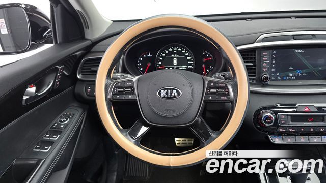 Kia Sorento 2018 — photo 12