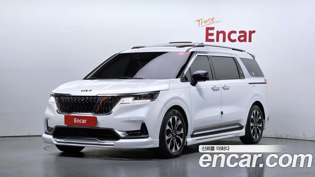 Kia Canival 2021 — photo 1