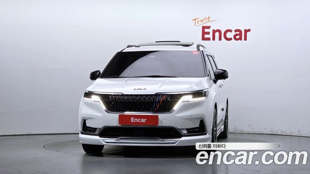 Kia Canival 2021 — photo 3