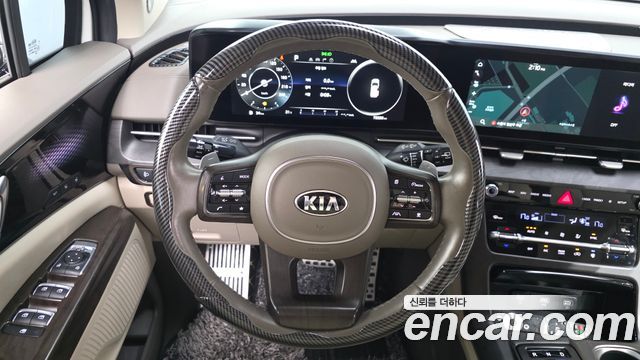 Kia Canival 2021 — photo 20