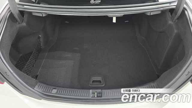 Mercedes-Benz E-Class 2023 — photo 22