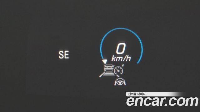 Mercedes-Benz E-Class 2023 — photo 31