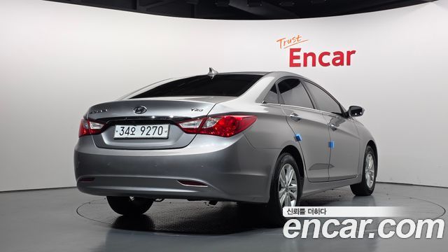 Hyundai Sonata 2010 — photo 2