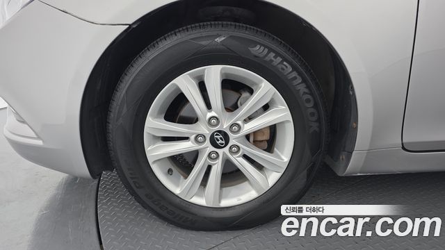 Hyundai Sonata 2010 — photo 5