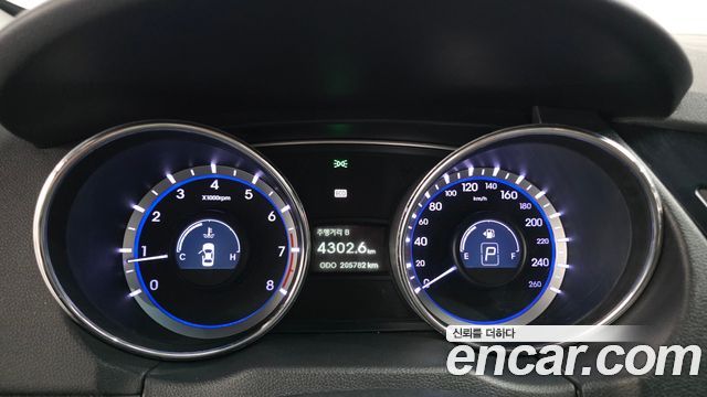 Hyundai Sonata 2010 — photo 8