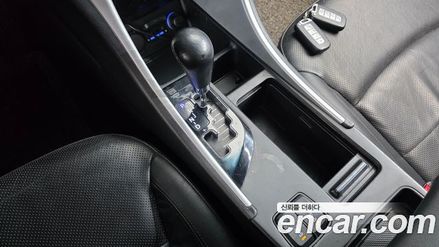 Hyundai Sonata 2010 — photo 9