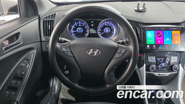 Hyundai Sonata 2010 — photo 13