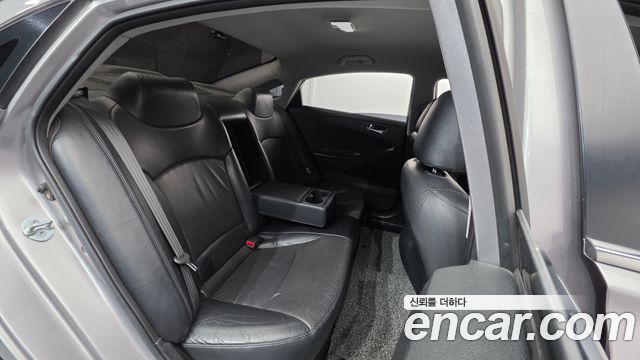 Hyundai Sonata 2010 — photo 18