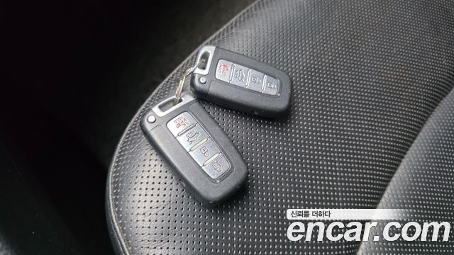 Hyundai Sonata 2010 — photo 19