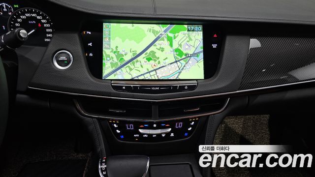 Cadillac CT6 2017 — photo 16