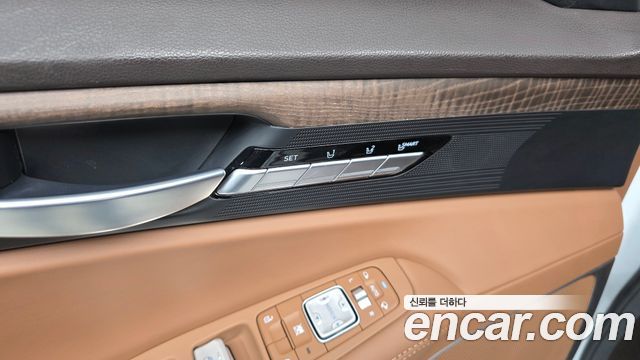 Genesis G90 2021 — photo 17