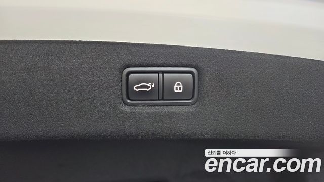 Genesis G90 2021 — photo 36